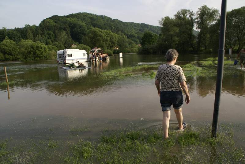 Hochwasser 2008 beim Campingplatz Bild Nr.015